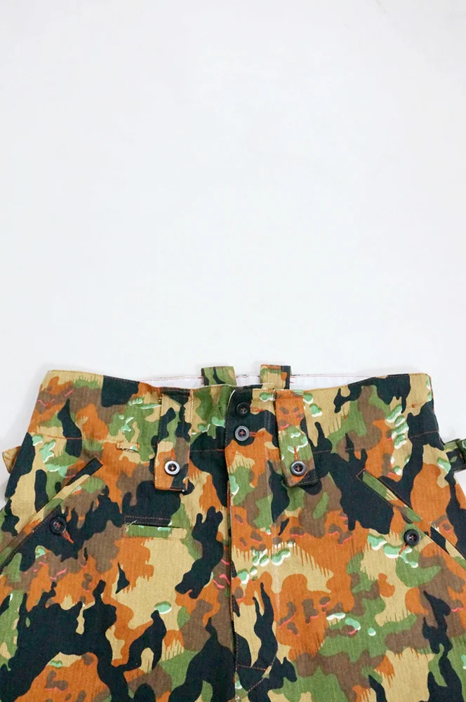   Elite German Leibermuster 45 Camo M1943 Field Trousers German-Uniform