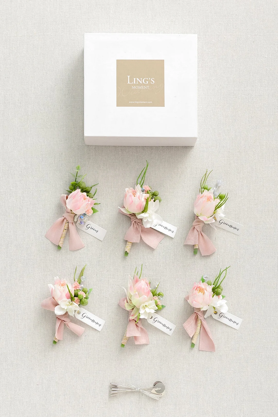 Boutonnieres in Blush & Cream