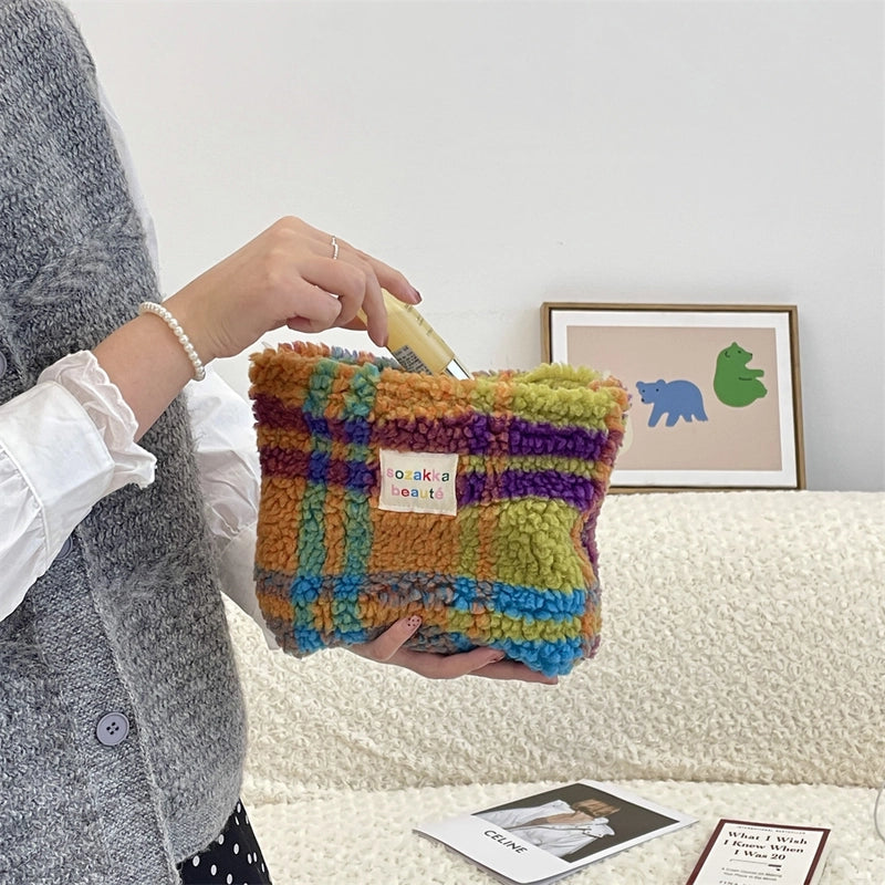 4123 Style Winter Plush Cosmetic Bag Color Polka Dot Large Capacity Travel Skin Care Cosmetics Storage Bag For Women