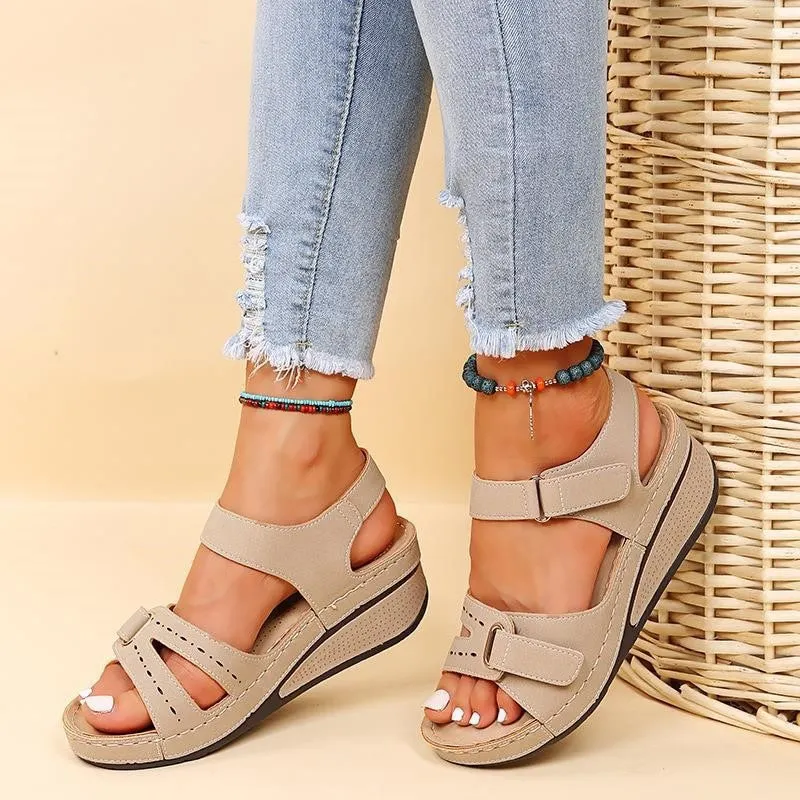 Tailored and Elegant winter Sandals