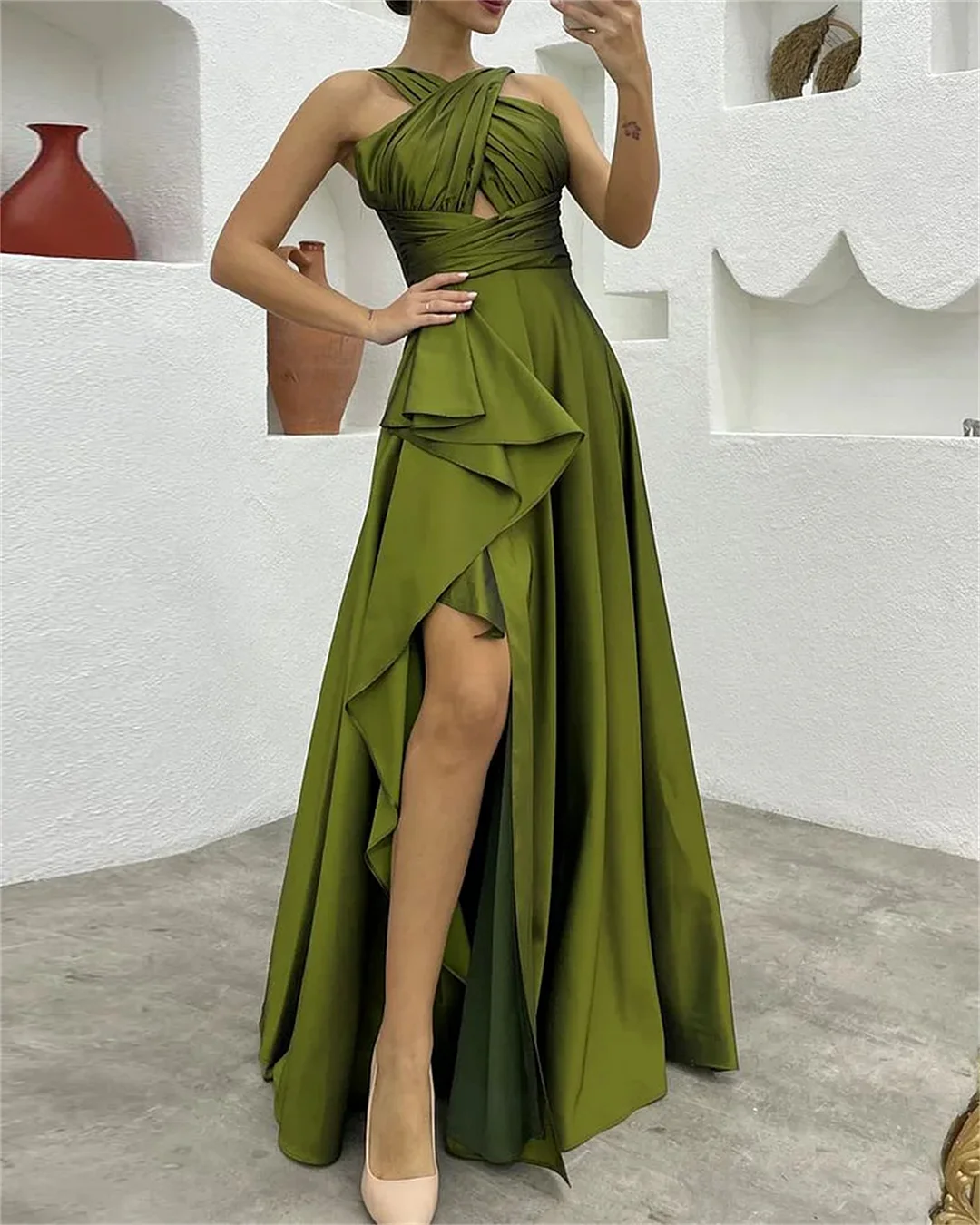 SLEEVELESS SOLID COLOR CROSS TIE DRESS