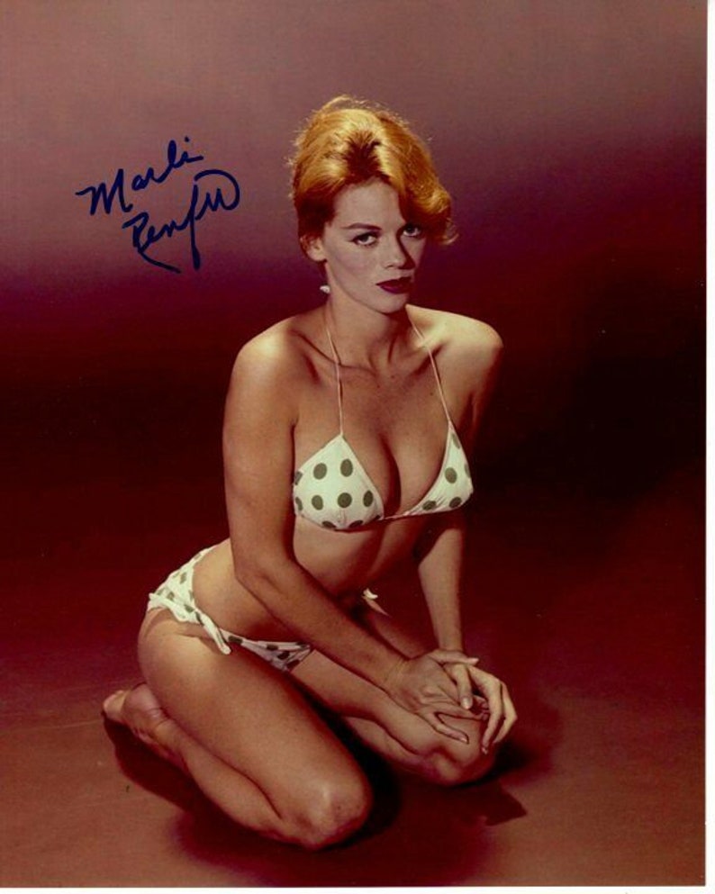 Marli renfro signed autographed 8x10 sexy bikini Photo Poster painting