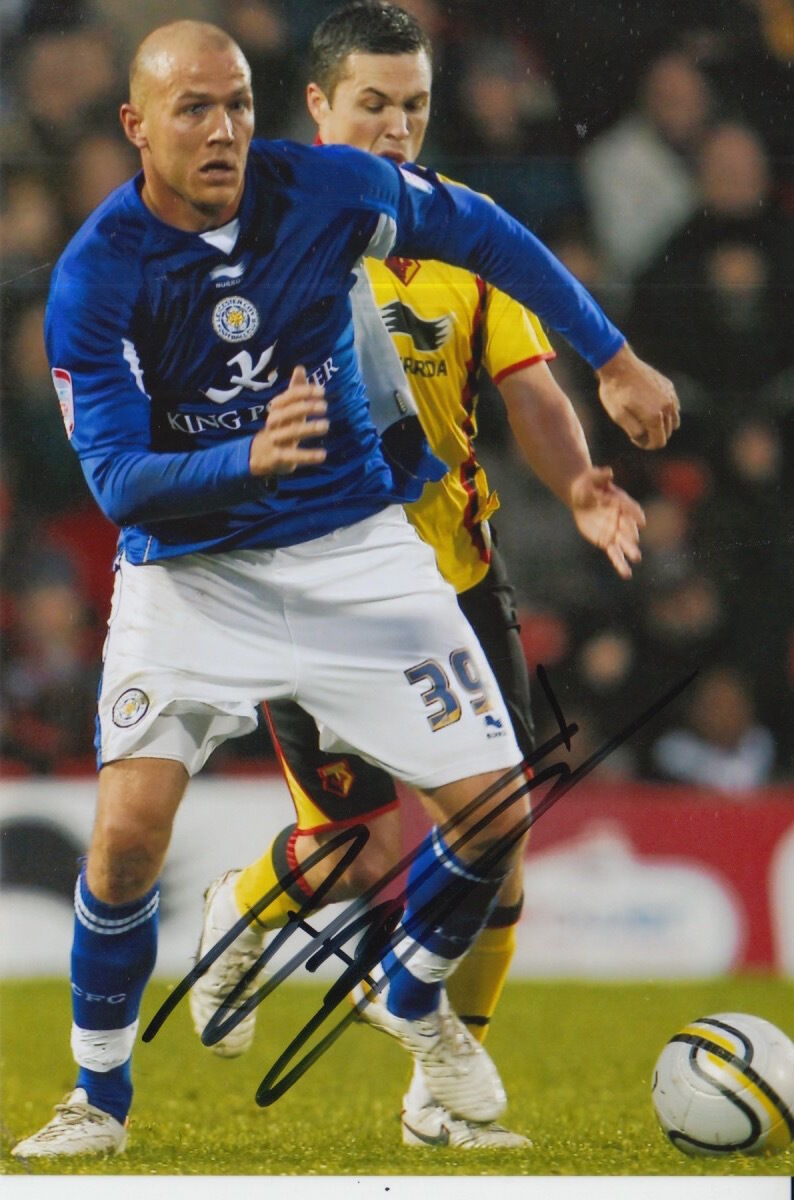 LEICESTER CITY HAND SIGNED ROMAN BEDNAR 6X4 Photo Poster painting.