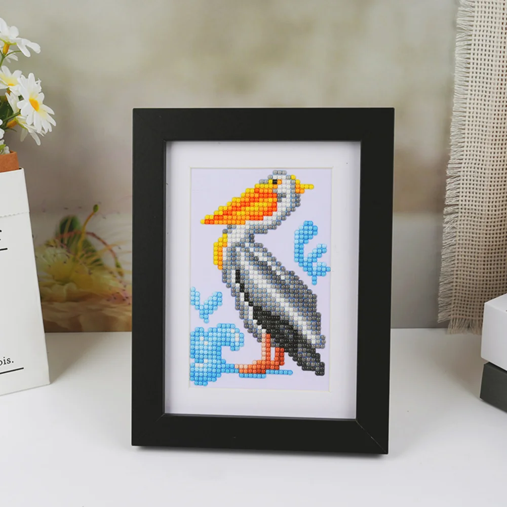 8pcs Animal DIY Mini Partial Round Diamond Painting Set Desktop Decor No Frame(12*17cm)