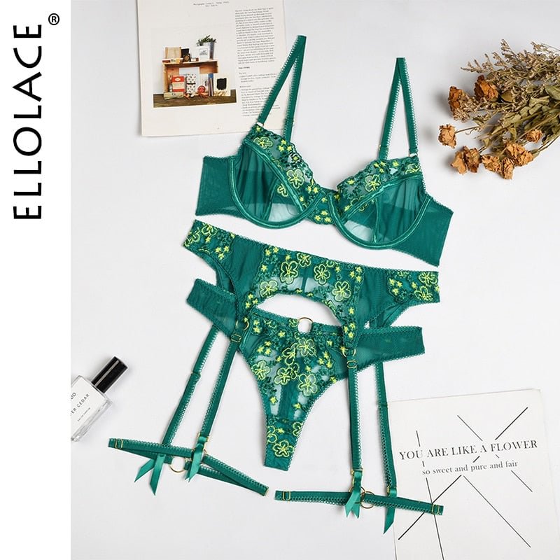Ellolace Set Woman 3 Pieces Sexy Love Lingerie Fancy Embroidery Underwear Lace Green Exotic Sensual Brief Sets with Garters
