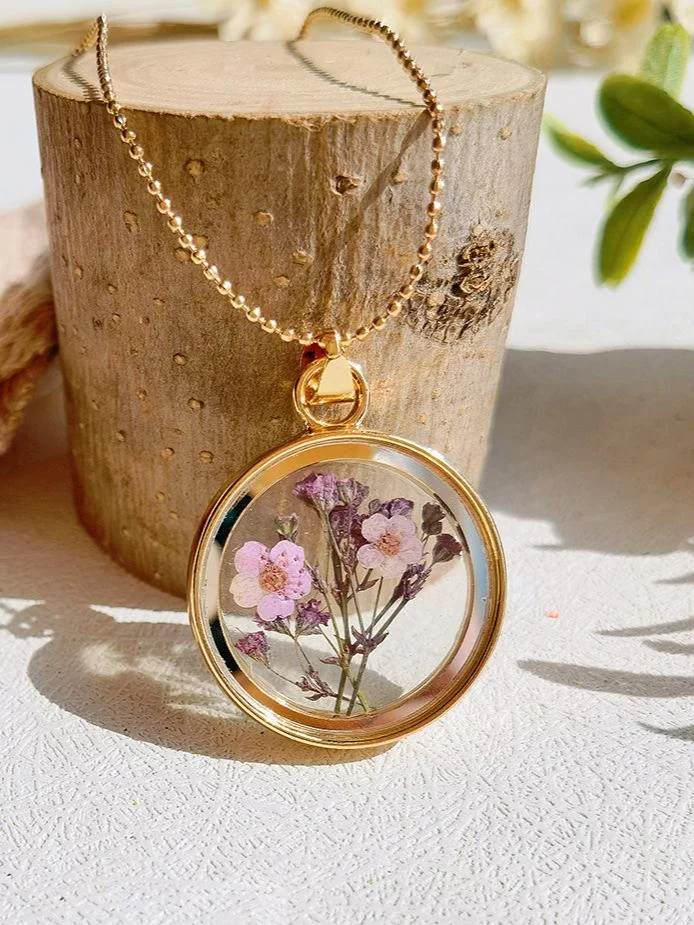 Gypsophila Daffodil Bridal Bouquet Necklace