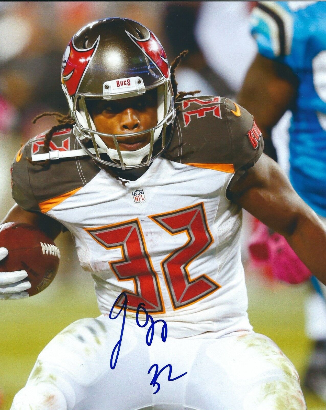 Autographed JACQUIZZ RODGERS 8X10 Tampa Bay Buccaneers Photo Poster painting with COA