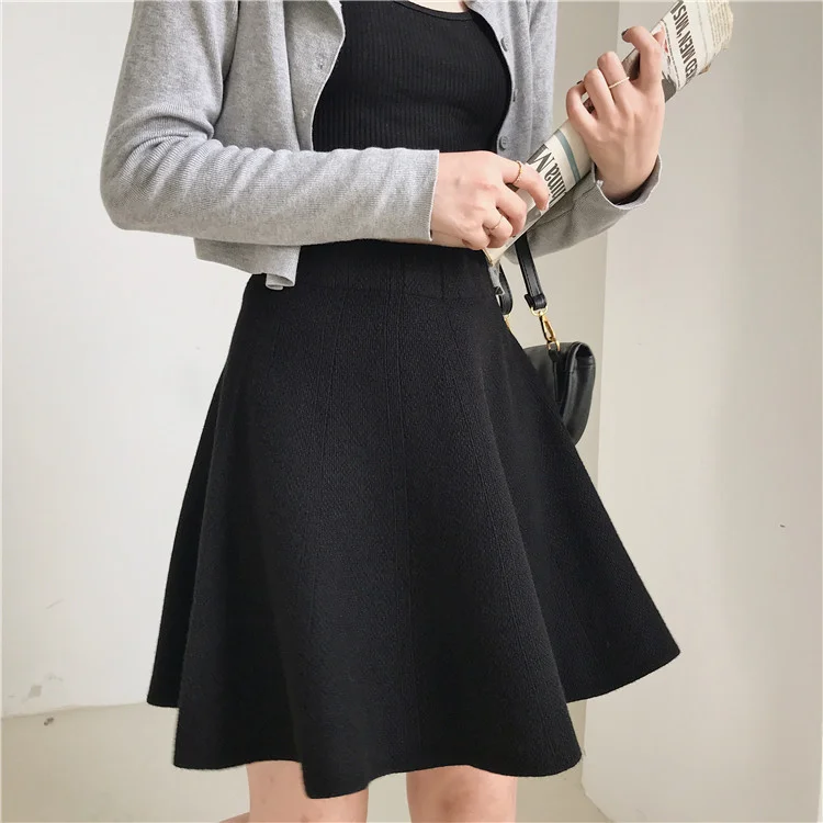 Knitted Skirt For Women's Autumn Winter Wool High Waist A-line Umbrella Skirts Women Slim Pleated Outer Wear Short Skirt