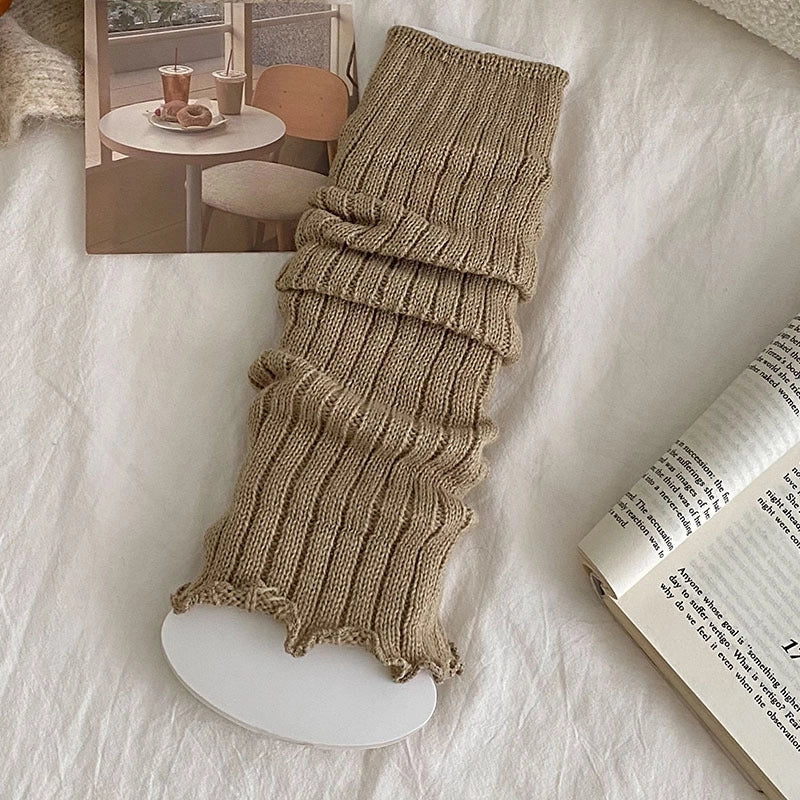 Women’s Vacation Minimalist Solid Color Cotton Polyacrylonitrile Fiber Crew Socks A Pair