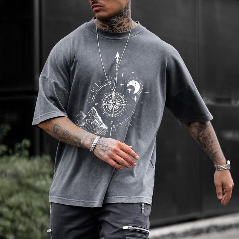 Compass Mountains And Rivers Printed Men's Casual T-shirt、、URBENIE