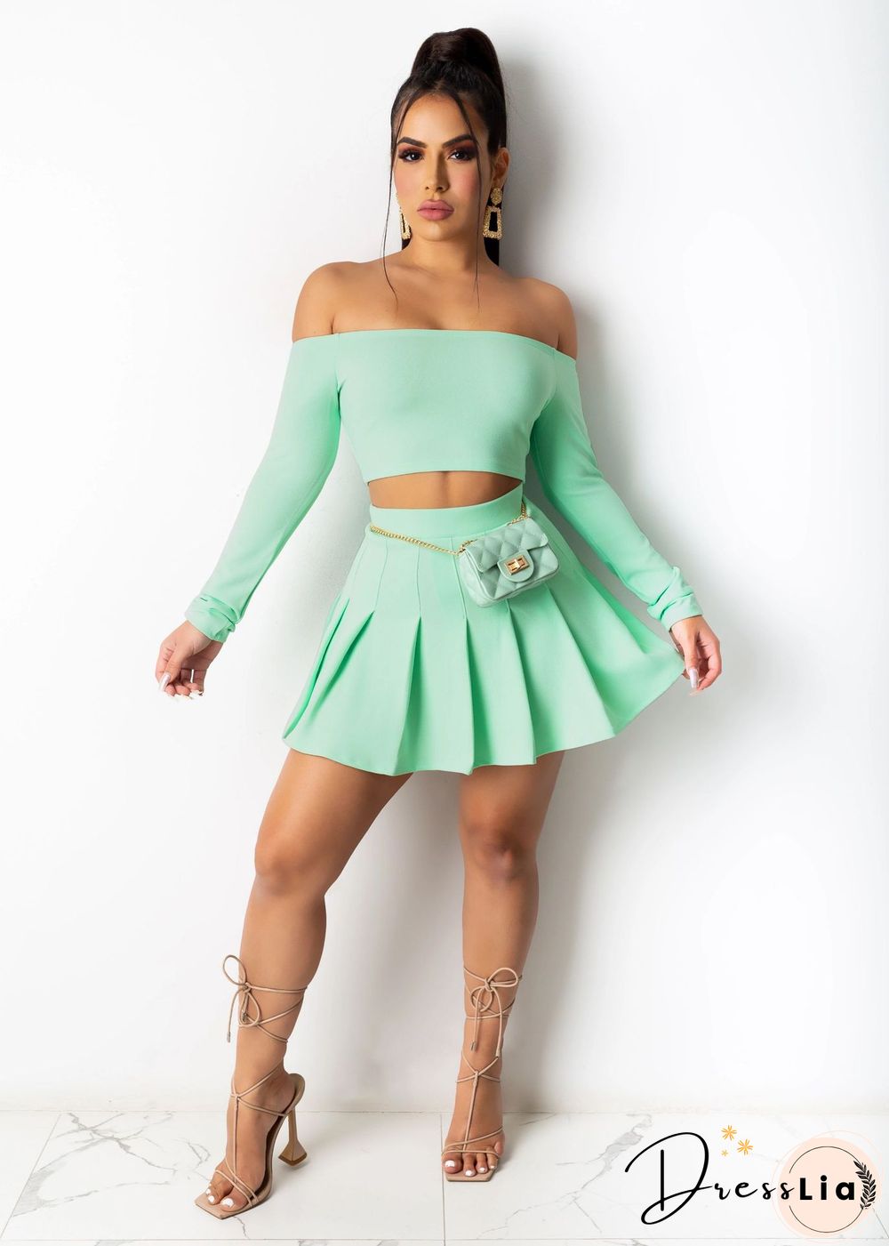 Sexy Off Shoulder Long Sleeve Crop Top Pleated Skirt 2 Piece Set