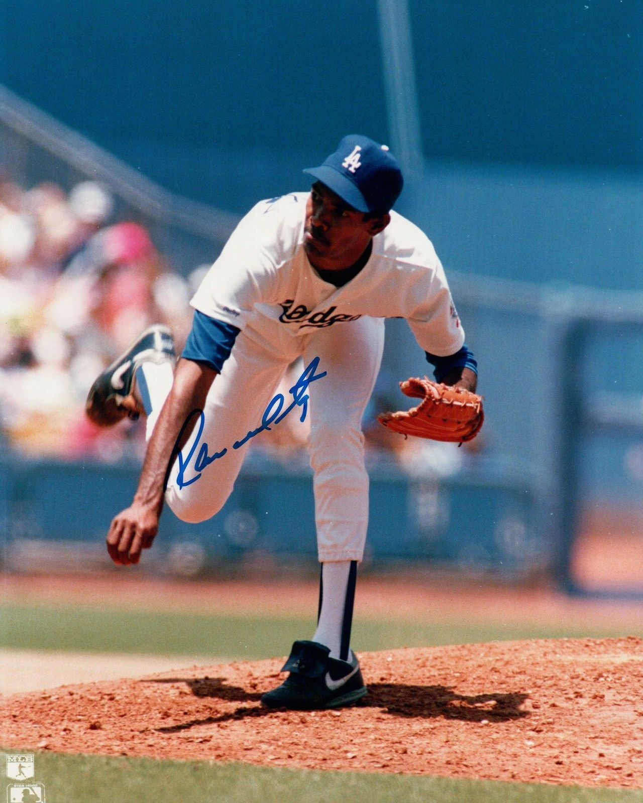 Ramon Martinez Signed 8X10 Photo Poster painting Autograph LA Dodgers Home After Pitch Auto COA