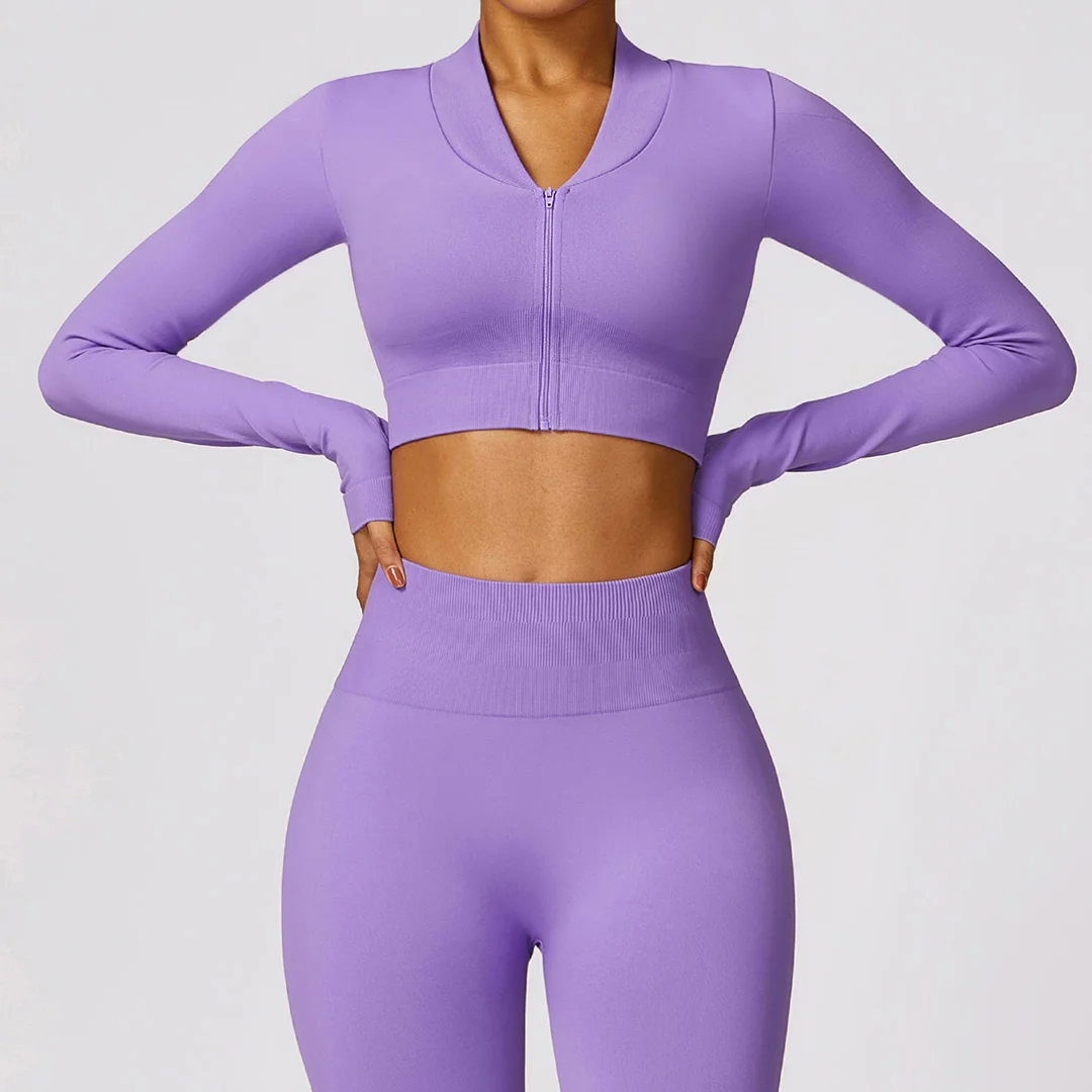 Tight-fitting seamless long-sleeved yoga jacket