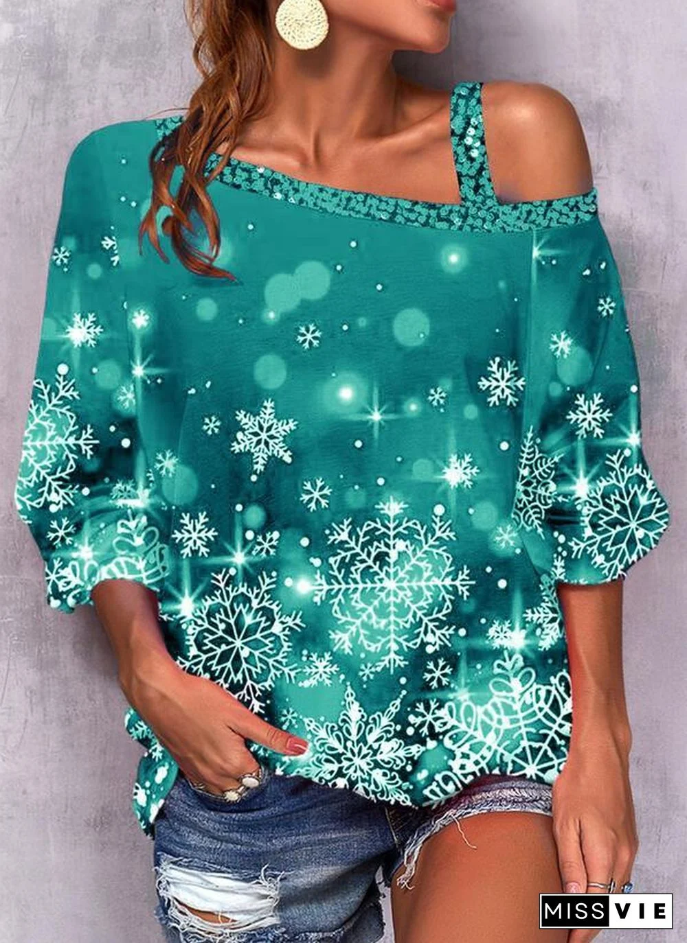 Leisure Snowflake Hollow Shoulder Top