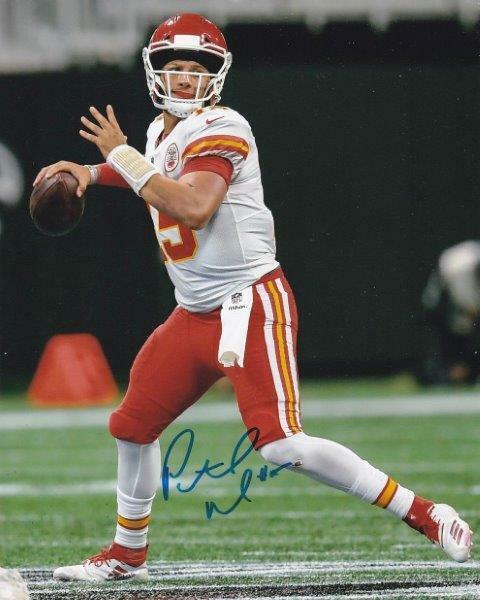 REPRINT - PATRICK MAHOMES Chiefs Pat Signed Autographed 8 x 10 Photo Poster painting RP Man Cave