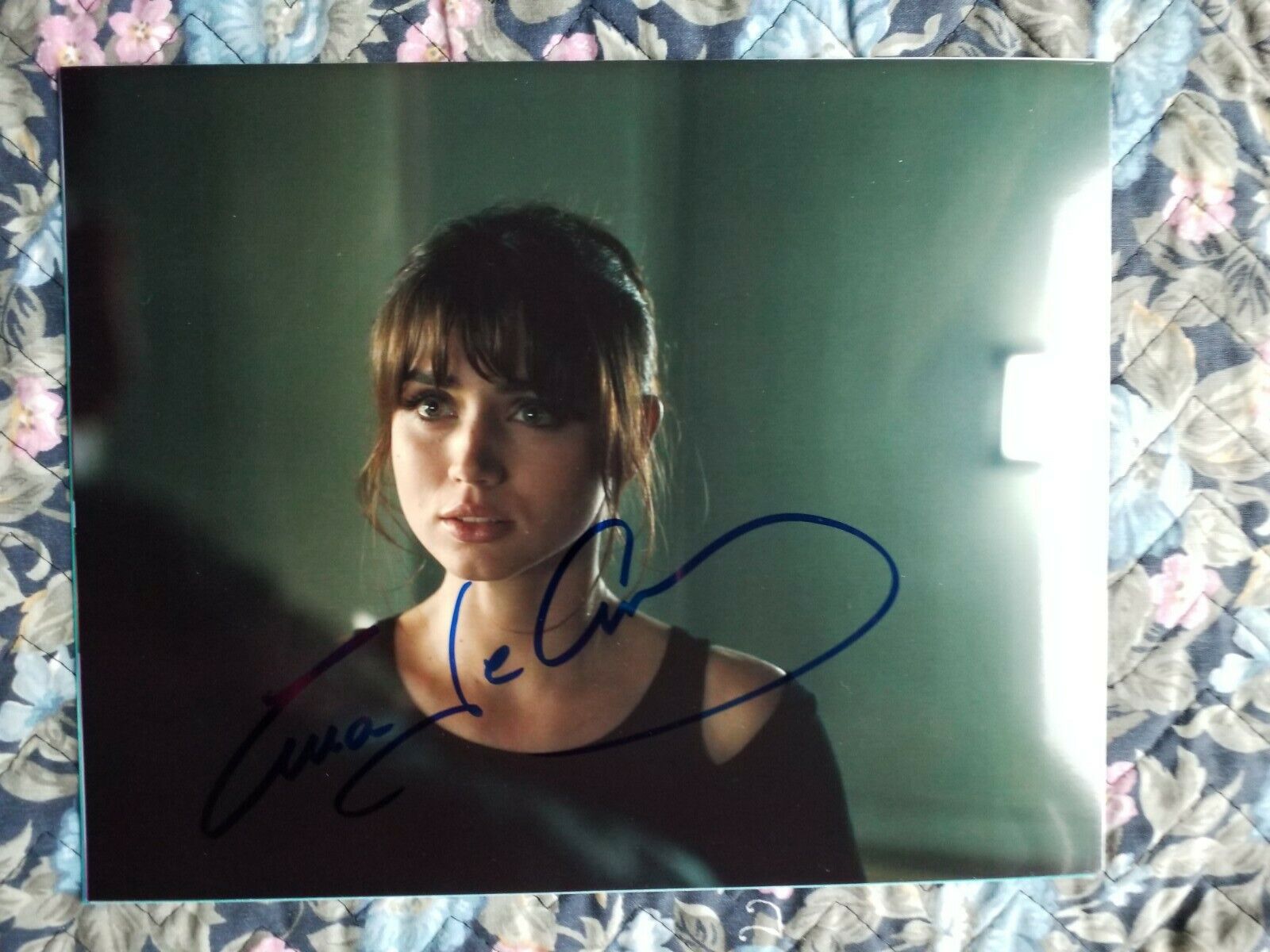 Autographed Ana De Armas Authentic Signed 8 x 10 Photo Poster painting Nice