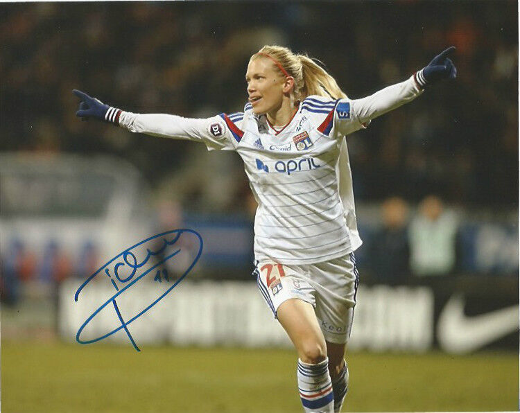 Switzerland Lara Dickenmann Autographed Signed 8x10 Photo Poster painting COA