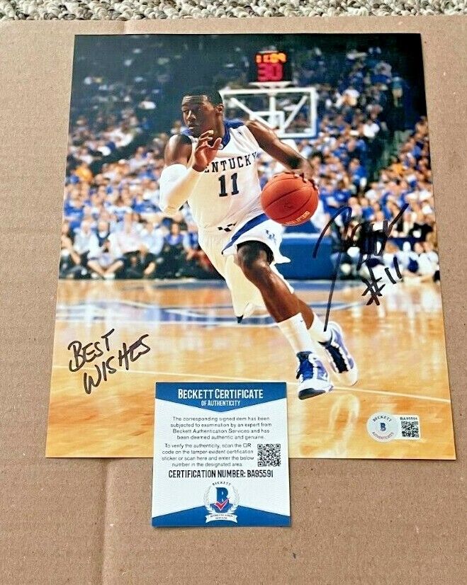 JOHN WALL SIGNED KENTUCKY WILDCATS 8X10 Photo Poster painting BECKETT CERTIFIED #2