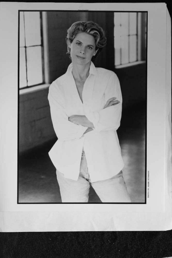 Kathryn Harrold - 8x10 Headshot Photo Poster painting with Resume - Chicago Hope