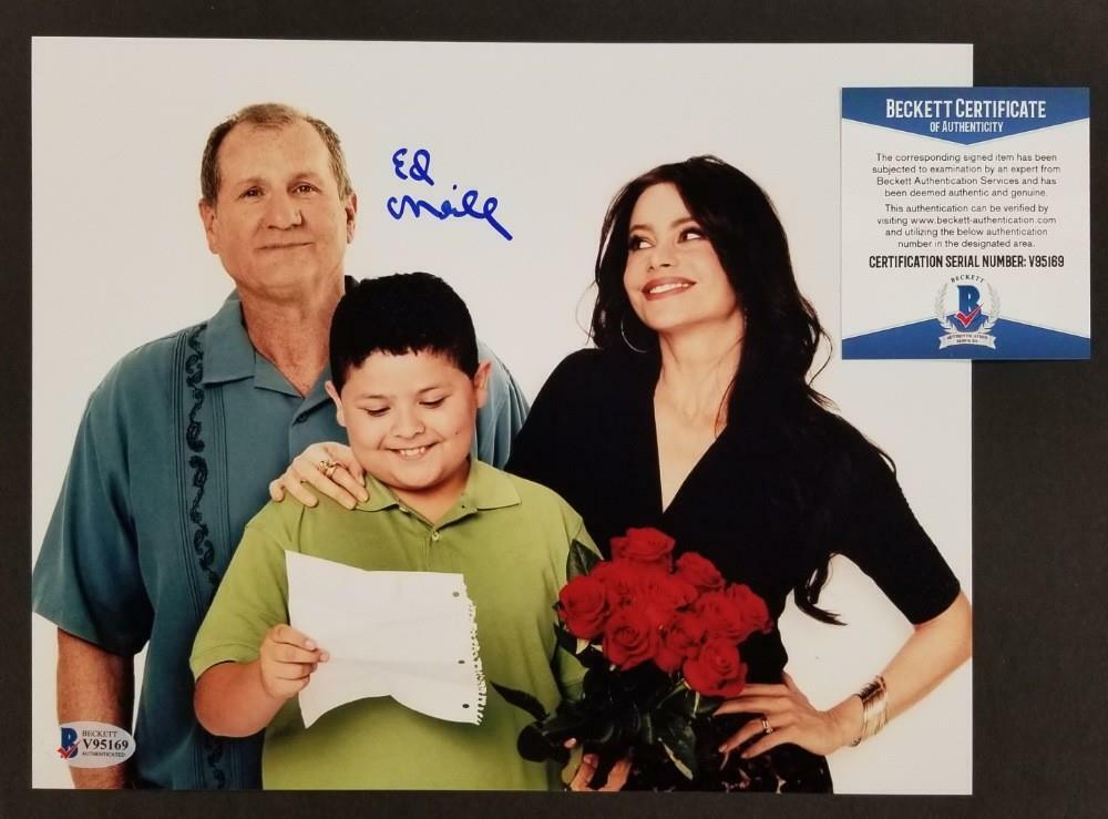 Ed O'Neill signed 8x10 Photo Poster painting #6 Modern Family Autograph ~ Beckett BAS COA