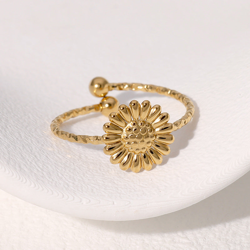 Simple Exquisite Fashionable And Versatile Flower Ring Small Daisy Gold-Plated Adjustable Stainless Steel Ring
