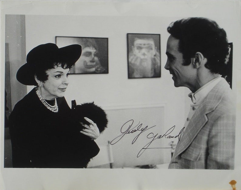 JUDY GARLAND SIGNED Photo Poster painting With Joel Grey during filming of Cabaret wcoa