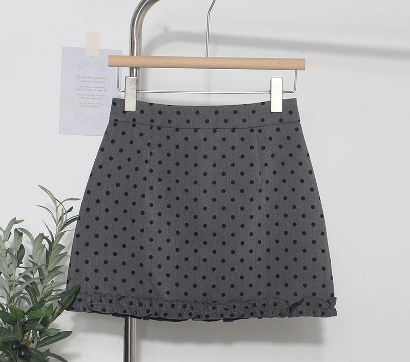 Nigikala Nigikala Plus Single Real Shot Korean Lace Skirt Wave Half-Body Skirt High Waist Anti-Walking Light A Word Ass Hip Skirt 6880