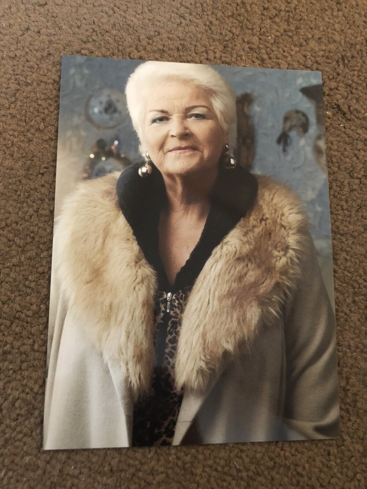 PAM ST CLEMENT (EASTENDERS) UNSIGNED Photo Poster painting- 7x5”