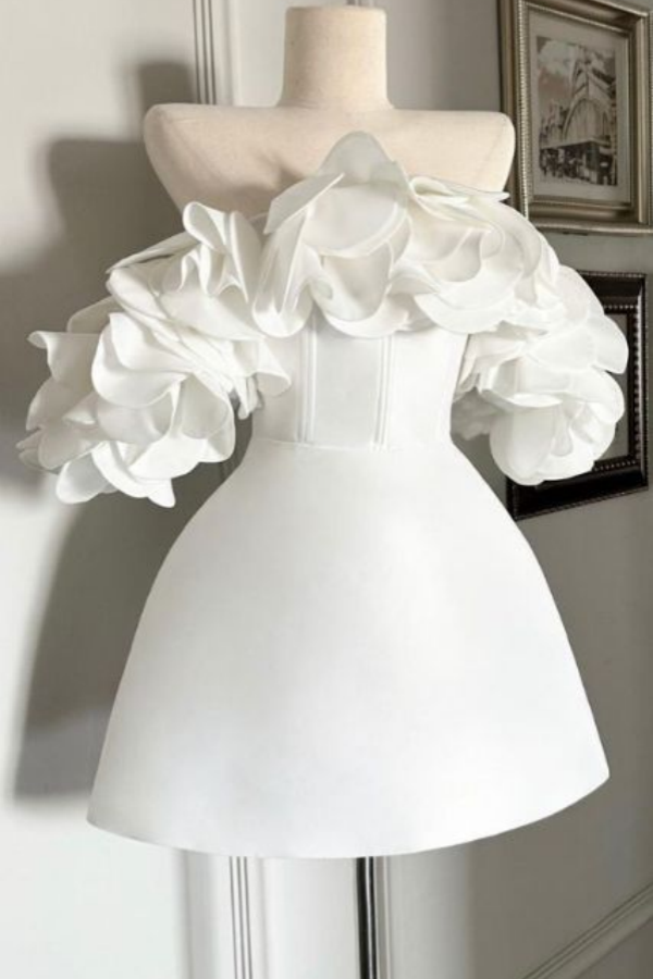 Lussooy Simple Strapless White Satin Sleeveless Floral Short Homecoming Dress   