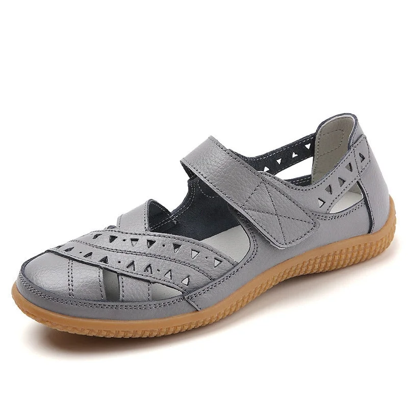 New Genuine Leather Women's Summer Sandals Cut-Outs Woman Flats Shoes Breathable Female Beach Loafers Soft Mother Shoe