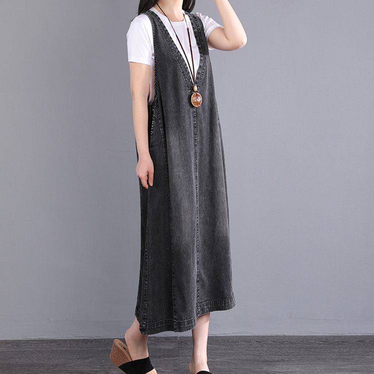 Loose Sleeveless Denim Dress