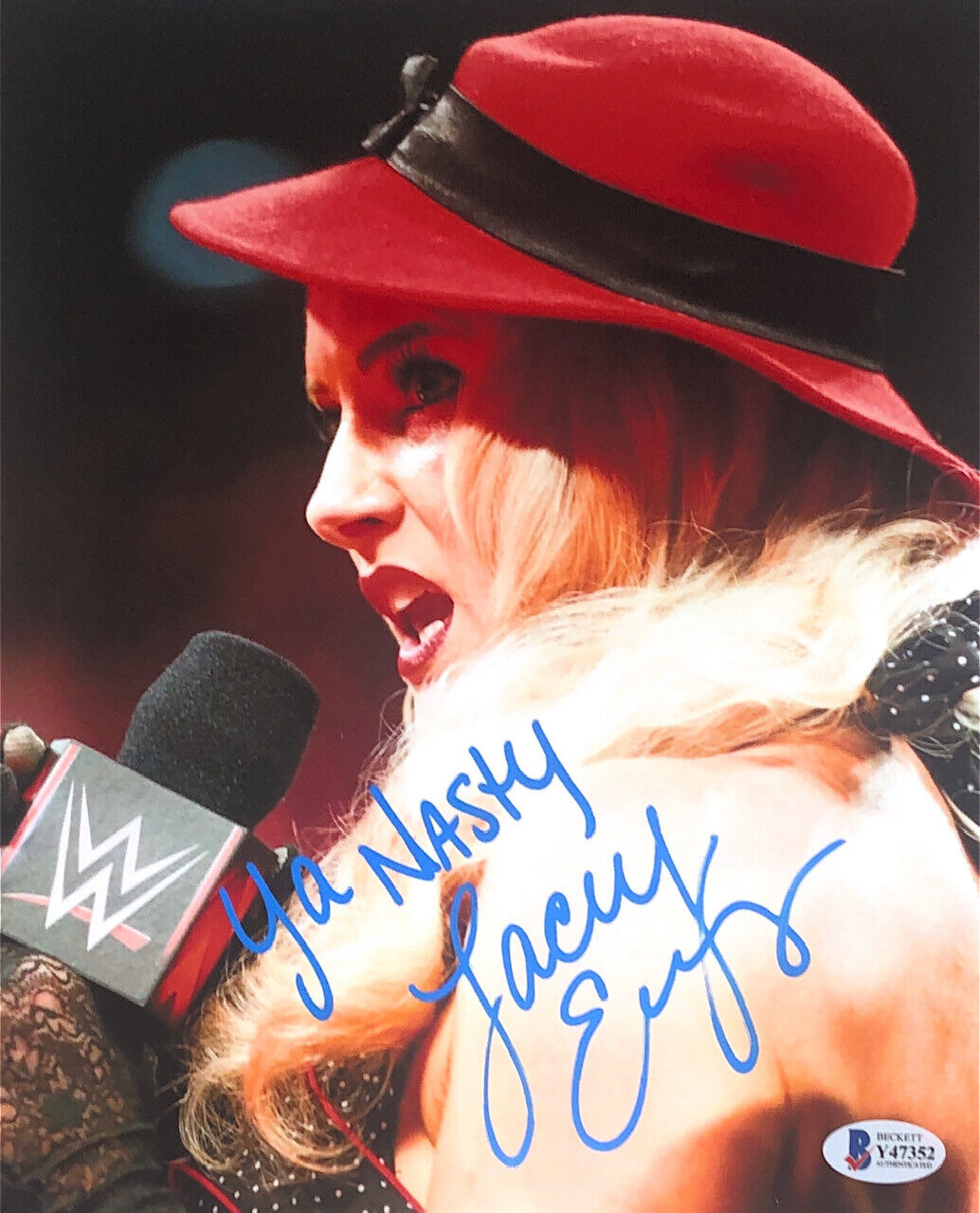 WWE LACEY EVANS HAND SIGNED AUTOGRAPHED 8X10 Photo Poster painting WITH PROOF & BECKETT COA 9