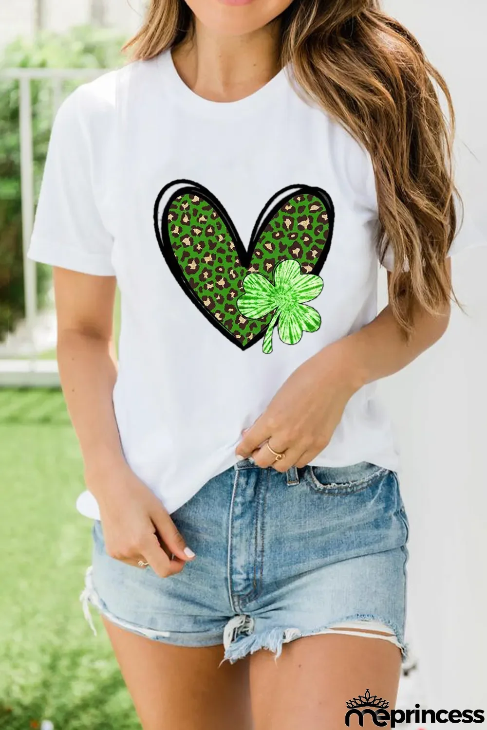 White Clover Leopard Heart Shaped Print Crewneck Graphic Tee