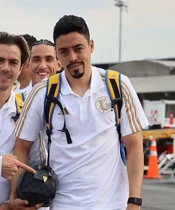 2025/26 Tigers 2nd Away Shirt - Casual Shirt