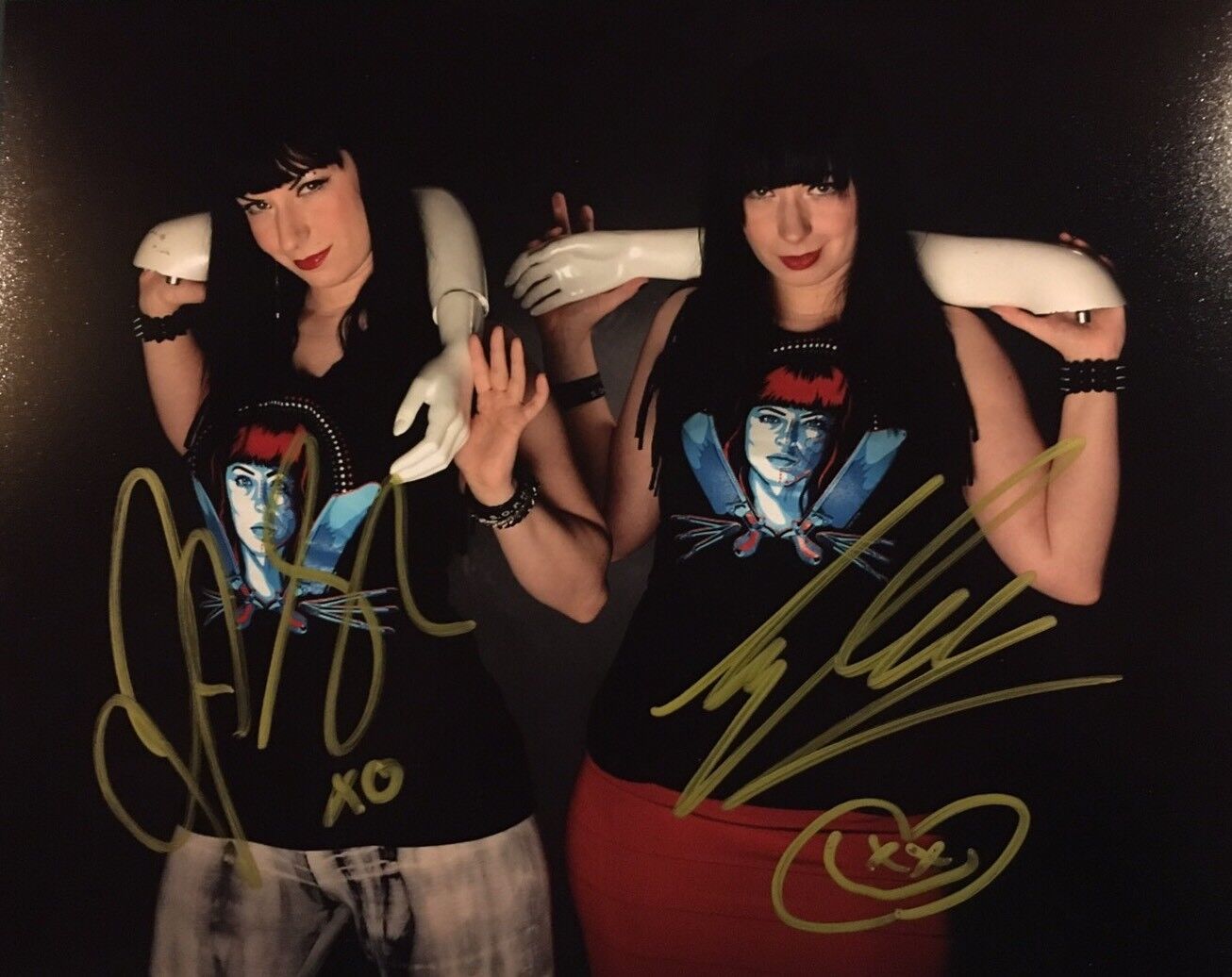 SOSKA TWIN SISTERS HAND SIGNED 8x10 Photo Poster painting JEN & SYLVIA AUTOGRAPHED AUTHENTIC!!