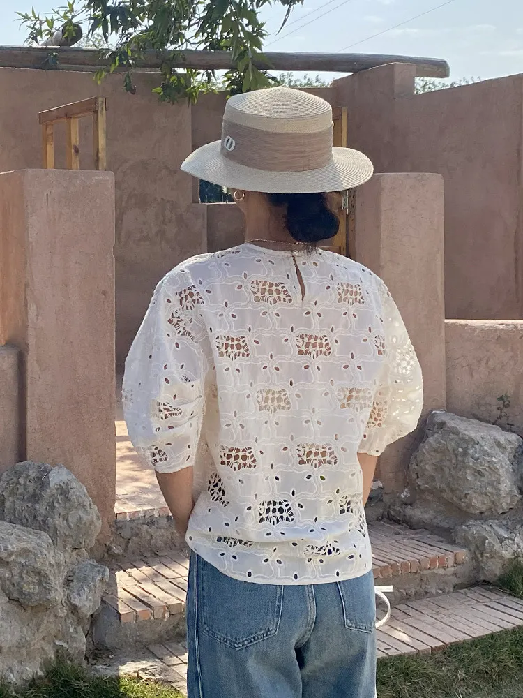 Uveng Uveng New Korean Fashion Women's Top Embroidered French Shirt Femininity Femininity Style Shenzhen South Oil Women's Clothing