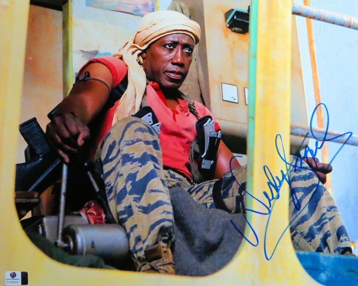 Wesley Snipes Signed Autographed 11X14 Photo Poster painting The Expendables in Crane GV806221