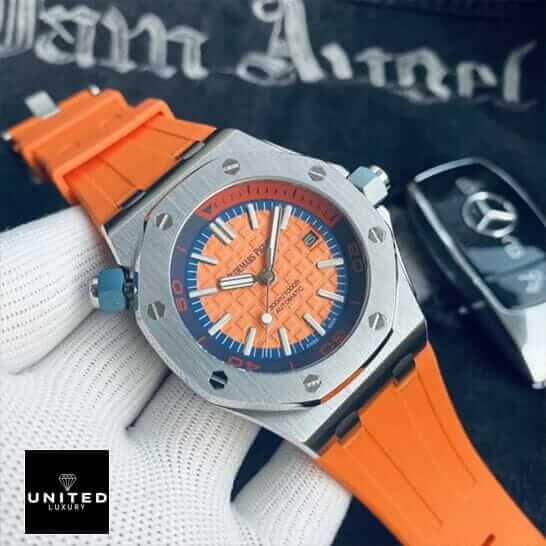 AP Royal Oak 15710ST Orange Rubber Bracelet Replica fornt view