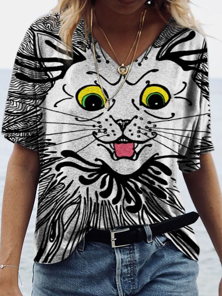 Vintage Art Nouveau Cat V Neck T Shirt