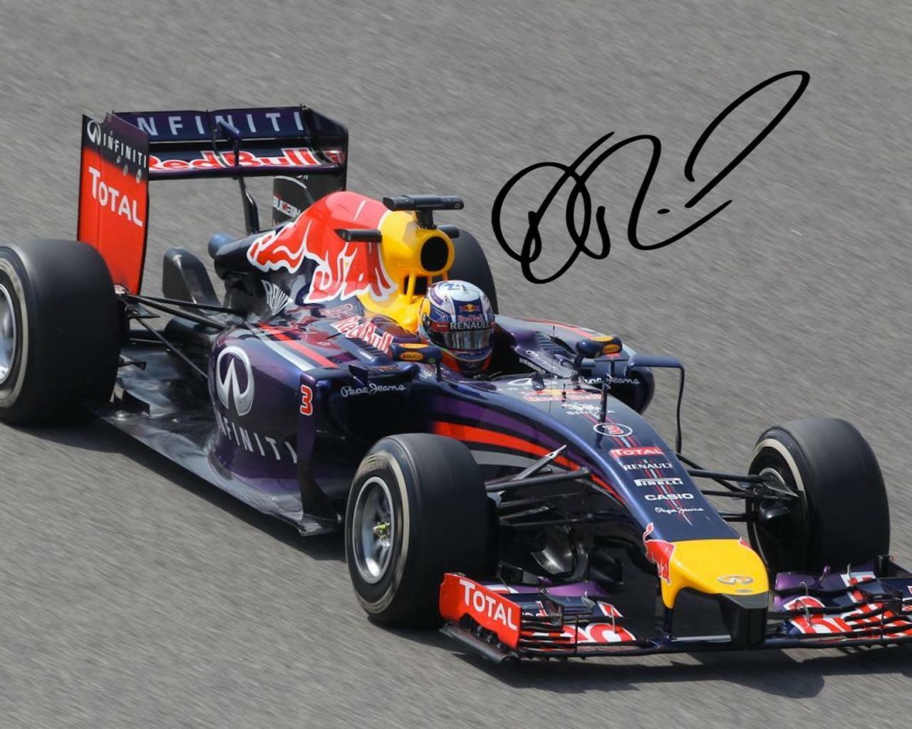 Daniel Ricciardo Formula 1 2014-15 SIGNED AUTOGRAPHED 10 X 8