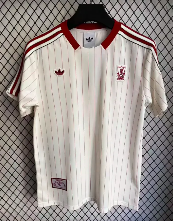 2025-26 Liverpool Retro Beige Jersey - Fan Edition