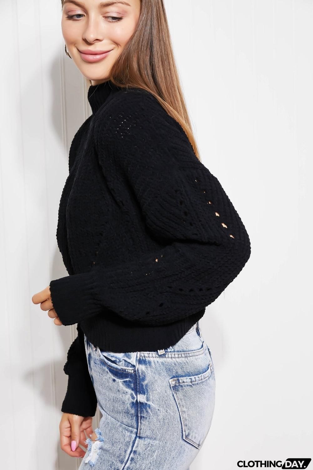 HYFVE Chilly Morning Cropped Turtleneck Sweater