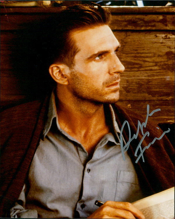 Ralph Fiennes (The English Patient) in-person signed 8x10 Photo Poster painting