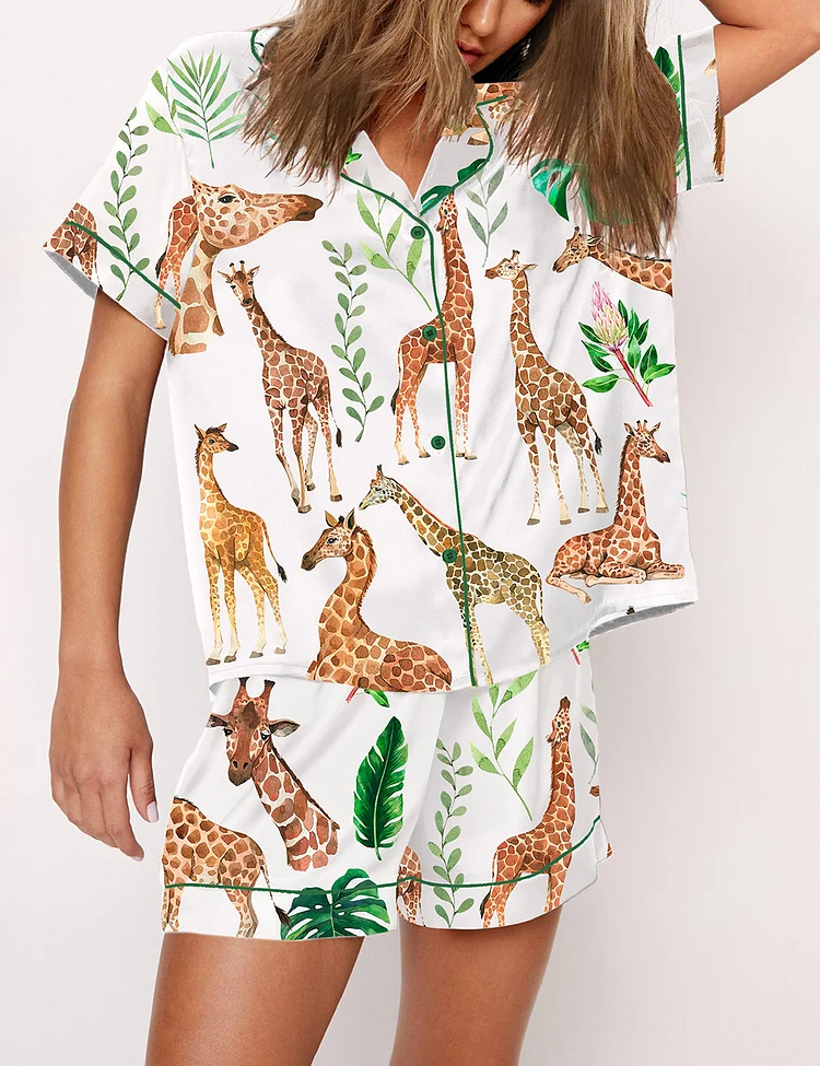 Women&rsquo;s Watercolor Giraffe Short Sleeve Satin Pajama Set