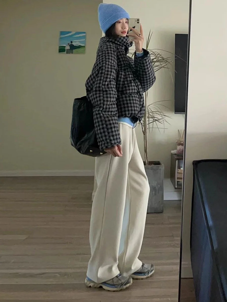 Toloer Black Plaid Down Jacket Women's Short 2024 New Design Woolen Retro And Thick Bread Coat-Outfit Ideas