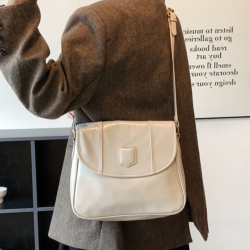 2024 New Niche Fashion Retro Large-capacity Briefcase