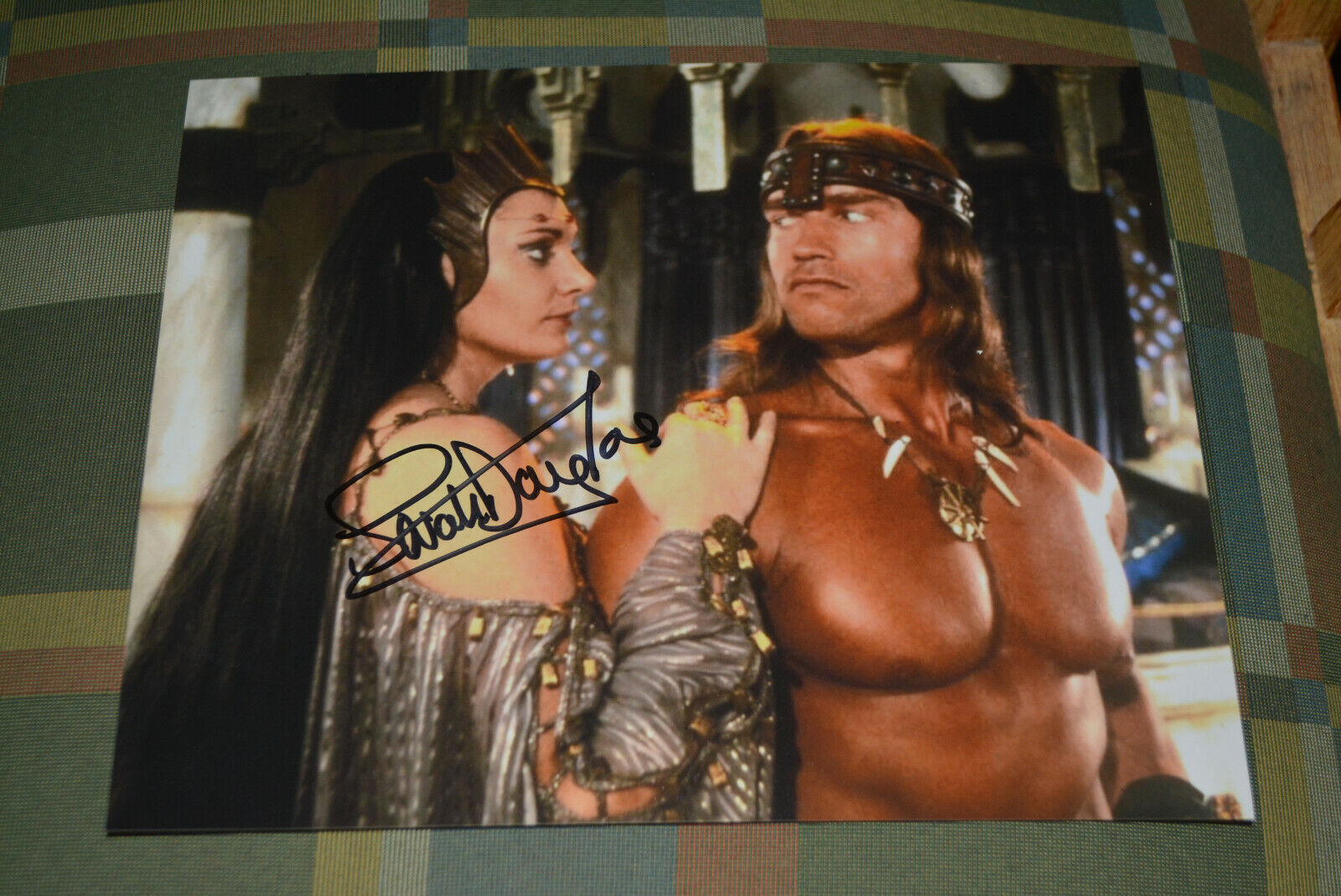 SARAH DOUGLAS signed autograph 8x10 20x25cm In Person CONAN