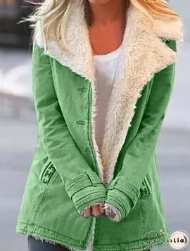 Relaxed and Timeless winter Coat