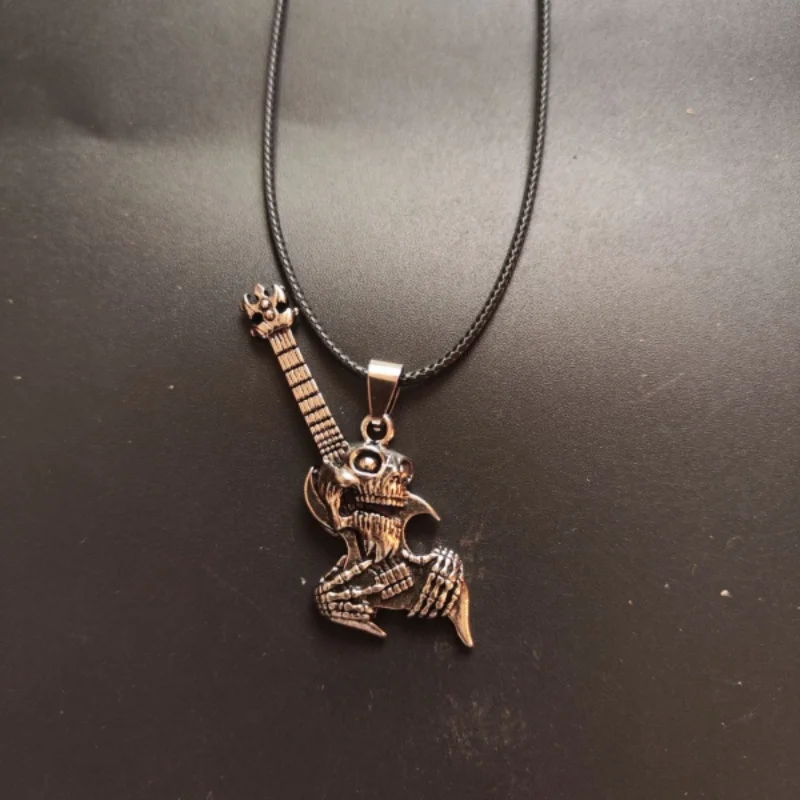 Vintage Skull Guitar Necklace Men And Women Street Punk Rock Hip Hop Pendant