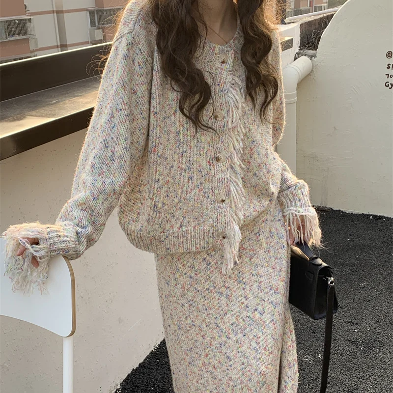 Ueong Ueong Korean Socialite Wind Autumn And Winter New Color Tassel Caridan Sweater High Waist Show Thin Knit Skirt Woman